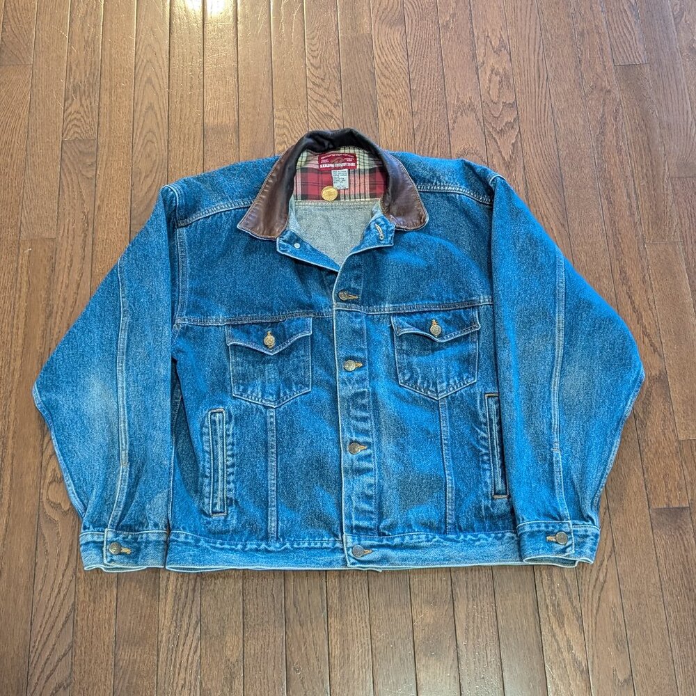 Vintage Marlboro Country Store Denim Jacket with Leather Collar - Size L